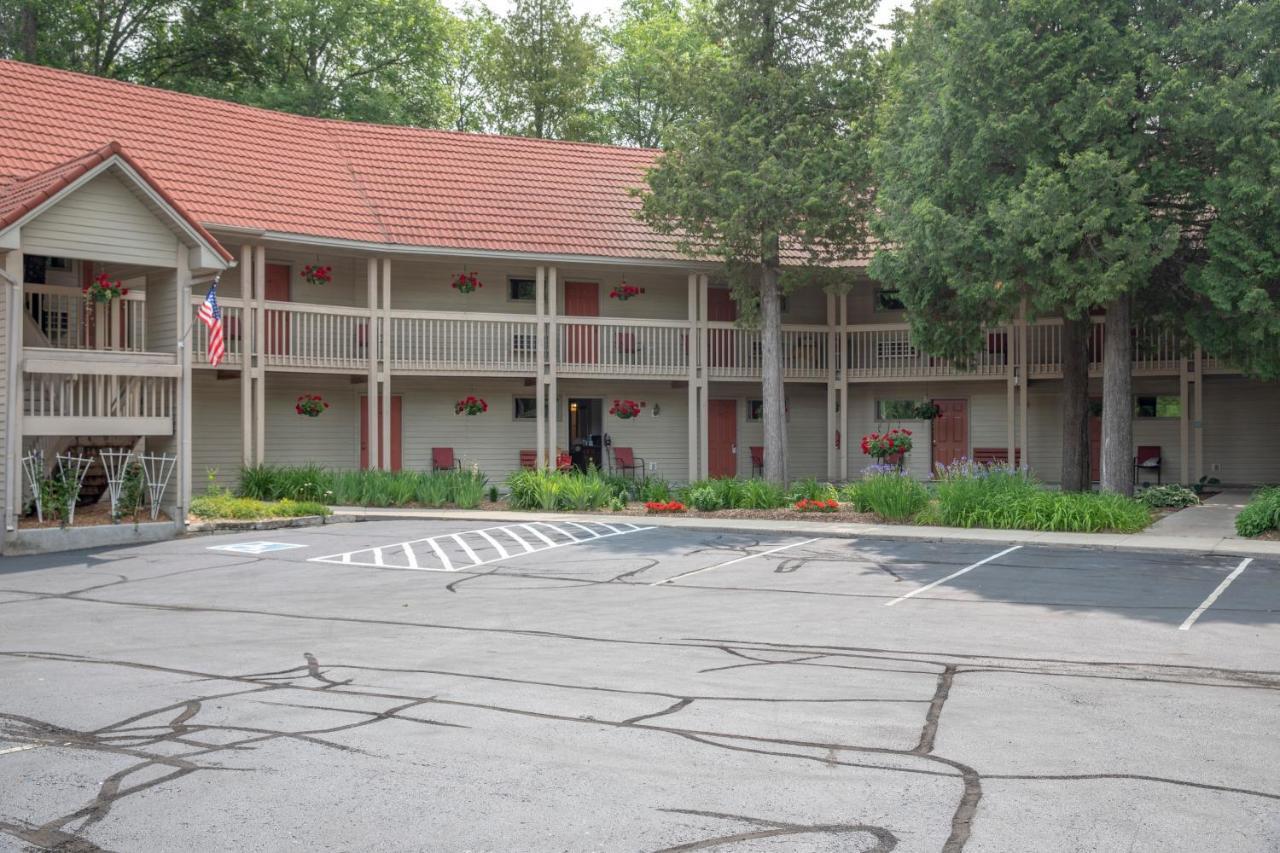 Ridges Inn & Suites Baileys Harbor Zewnętrze zdjęcie